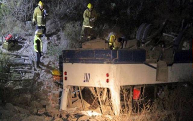 تیز رفتار بس موڑ کاٹتے ہوئے گہری کھائی میں جاگری، 17 افراد جاں بحق، 22 زخمی 