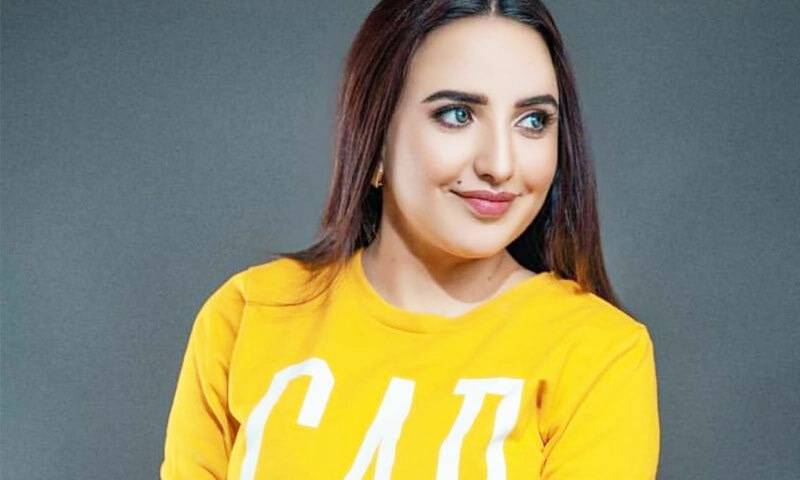 عمران خان کی گرفتاری، حریم شاہ نے بڑی دھمکی دیدی