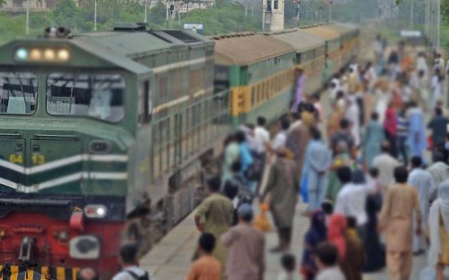 خوشخبری! ریلوے مسافروں کے انشورنس کور میں اضافہ