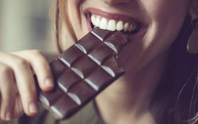  چاکلیٹ بار سے انسانی انگلی نکل آئی