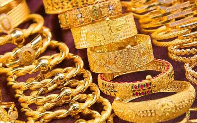  سونے کی قیمت میں کمی 