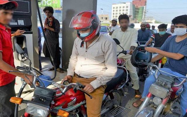 پٹرولیم مصنوعات کی قیمتوں میں اضافے پر شہریوں کا رد عمل آ گیا