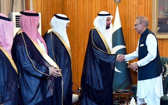  صدرِ مملکت ے سعودی وزیر حج و عمرہ ڈاکٹر توفیق بن فوزان الربیعہ کی ملاقات 