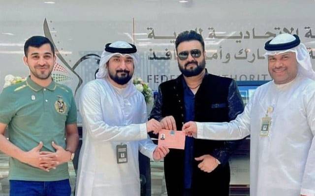 معروف گلوکار ساحر علی بگا کو دبئی کا گولڈن ویزا مل گیا 
