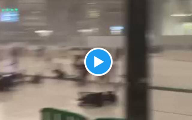  خانہ کعبہ کے اطراف شدید طوفانی بارش , زائرین کا سامان بکھرنے کی ویڈیو 