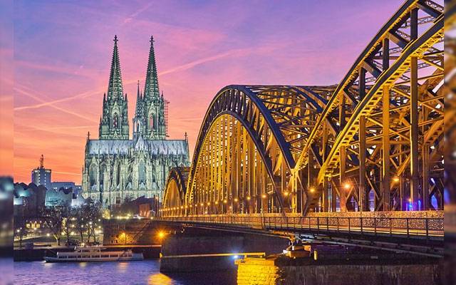 German Citizenship, Immigration law, German language, anti-Semitic, Racist crimes, City42