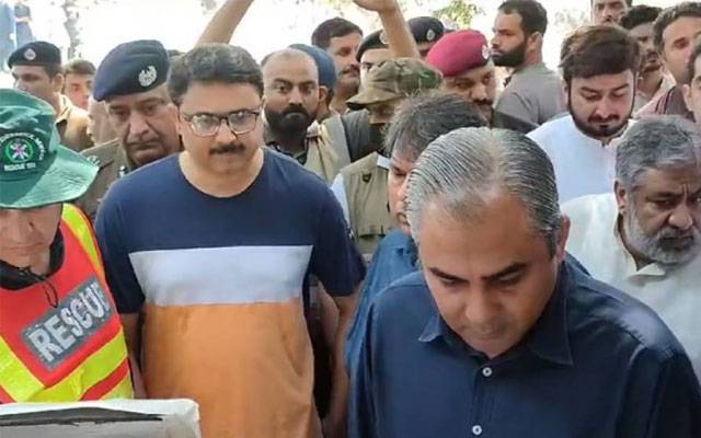 وزیر اعلیٰ پنجاب محسن نقوی کا دریائے ستلج، اٹاری اوکاڑہ کا دورہ، سیلاب متاثرین سے ملاقات 