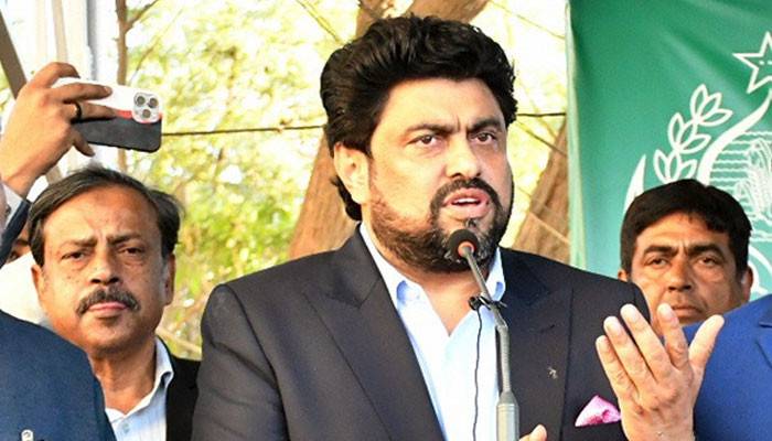 کامران ٹیسوری کا بال بال مہنگائی میں جکڑے عوام کو اہم مشورہ
