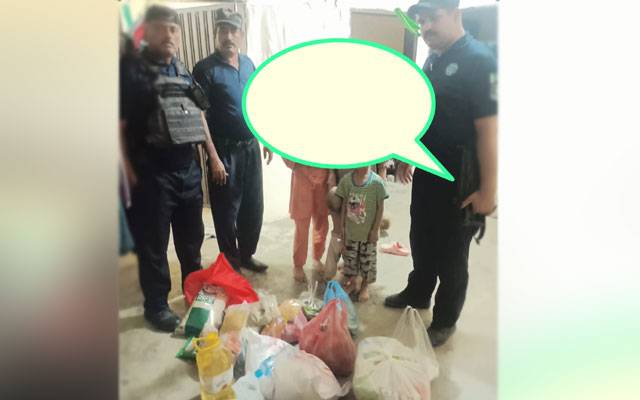  بچوں کے چار دن سے بھوکے ہونےپرخاتون نے 15 پر کال کردی 