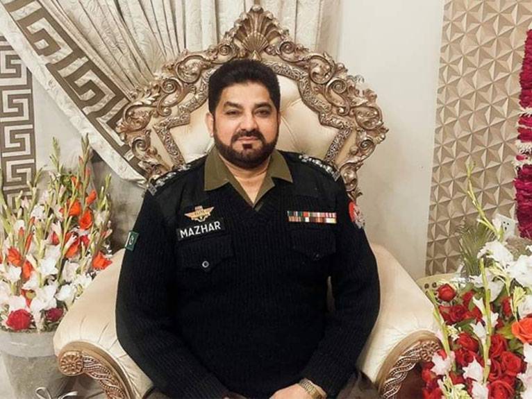 Drugs abuse in Lahore, Police officer involved in drugs paddling, Anti-drugs smuggling unit of Lahore police, City42