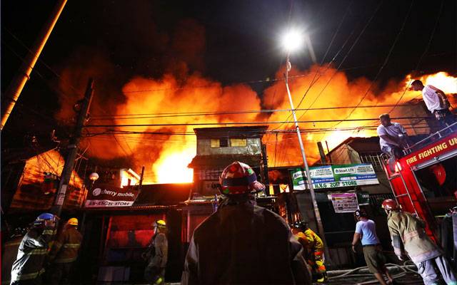 Fire burns sixteen persons alive, Manila, Philippines, City42