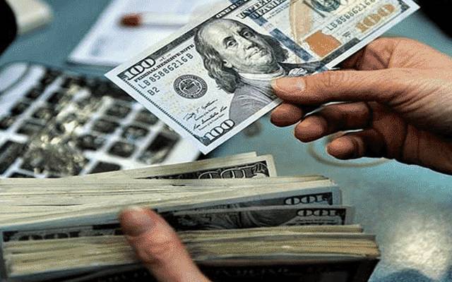 ڈالر نے ایک اور ریکارڈ قائم کر دیا ، قیمت میں یکدم بڑا اضافہ 