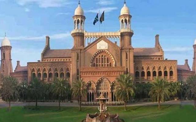 بجلی کا بل درست نہ کرنے کا معاملہ ، عدالت نے چیئرمین نیپرا سے جواب طلب کر لیا