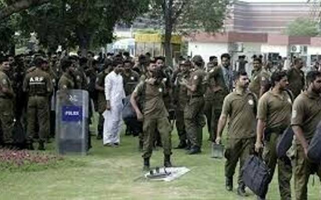 لاہور، پولیس اہلکاروں کے سائیکو ٹیسٹ جاری 