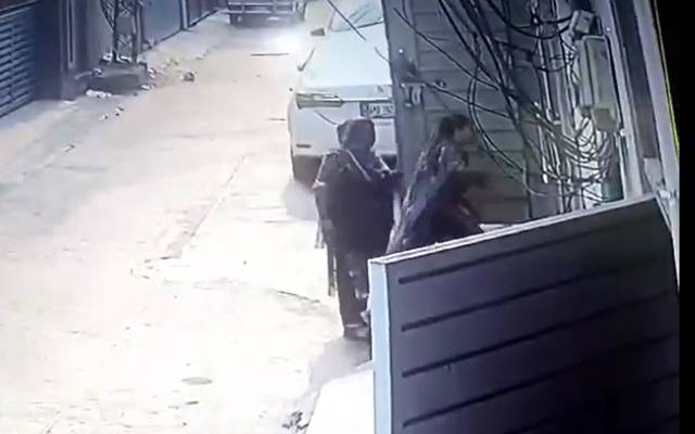 شہری ہوشیا ر رہیں ،خواتین چوروں کاگینگ گھر وں کاصفایا کرنے لگا 