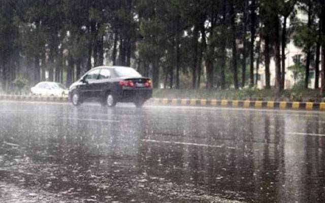 شہر کے مختلف علاقوں میں بارش سے موسم خوشگوار
