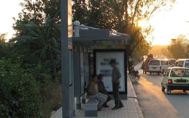 سفر کرنے والے مسافروں کے لئے سہولیات کا فقدان