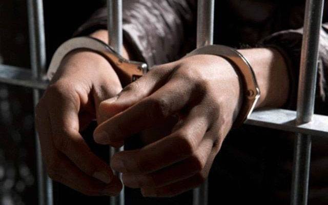 فلمسٹار ریما اور پرڈیوسر سخی سرور کےگھر پر قبضہ: دو خواتین سمیت سات افراد گرفتار 