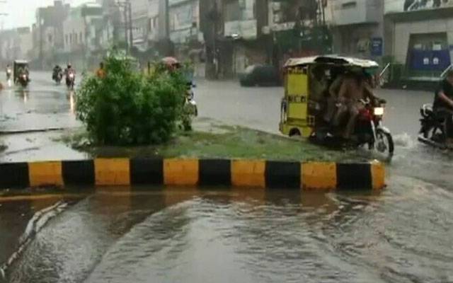 ٹھنڈی ہوائیں چلنے سےدرجہ حرارت میں کمی، محکمہ موسمیات کی مزید تین روز بارش کی پیشگوئی