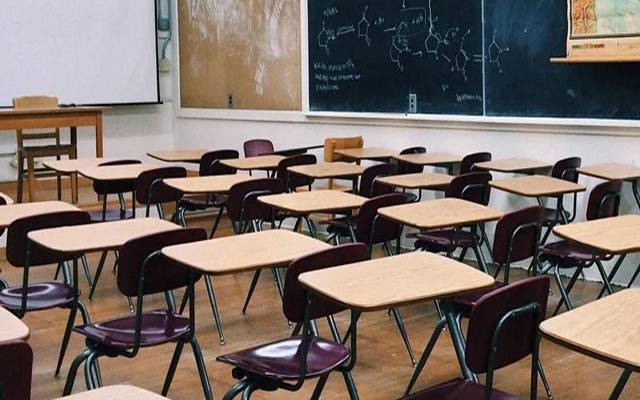 اساتذہ کا سکولوں میں تعلیمی بائیکاٹ،سکولوں کی تالہ بندی کیخلاف پنجاب پولیس بھی متحرک