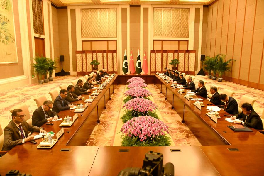  نگران وزیراعظم انوار الحق کاکڑ کی چینی ہم منصب سے ملاقات, تعلقات کو فروغ دینے کے عزم کا اعادہ 