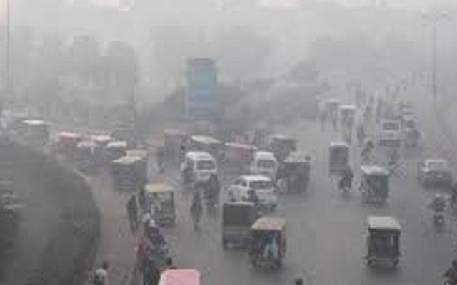 شہر لاہور فضائی آلودگی کے نرغے میں آگیا،سانس لینا دشوار