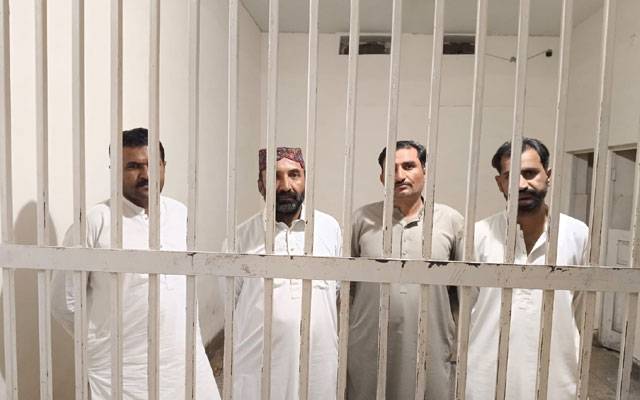 شہریوں کے چلان کرنیوالے 4 جعلی پولیس اہلکار گرفتار 