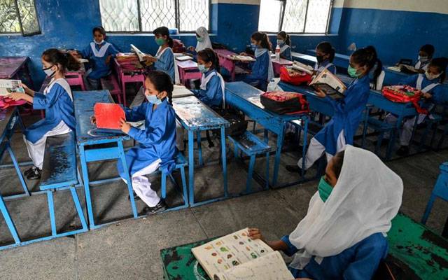  سموگ، سکولوں میں آدھی چھٹی بند کرنے پر غور شروع