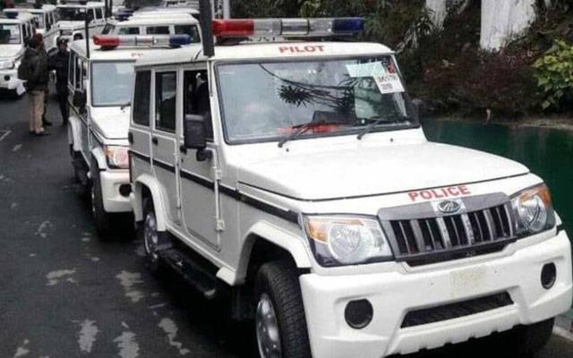 لڑکی سے بات کرنا طالب علم کو مہنگا پڑھ گیا، سینئر نےطالب علم کی انگلیاں کاٹ دی