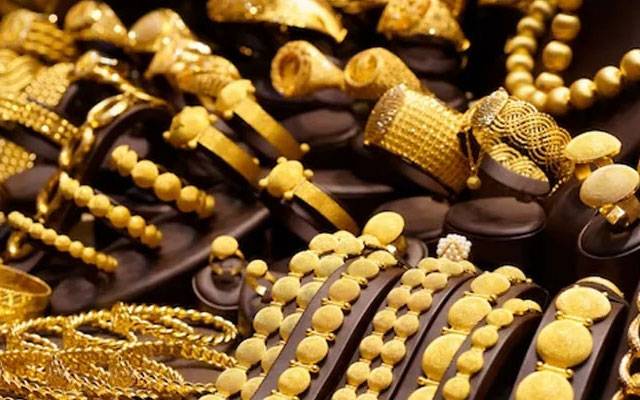  سونے کی قیمت میں ہزاروں روپے کمی