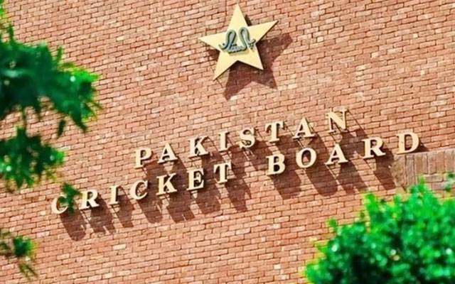 پی سی بی کا غیر ملکی کوچز کے بجائے قومی کھلاڑیوں کو ذمہ داریاں سونپنے پر غور
