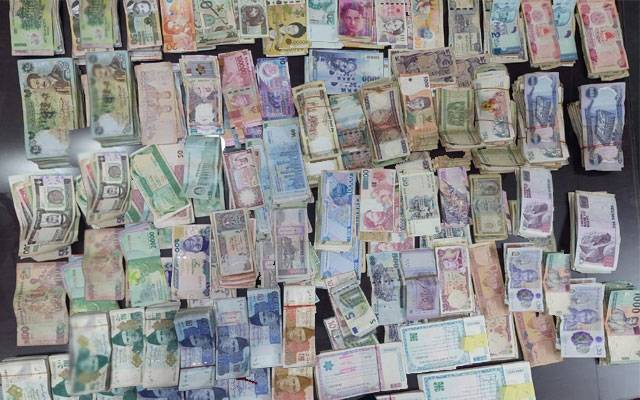 Illegal Currency exchange business, City42, Karachi currency exchange gang nabbed, 