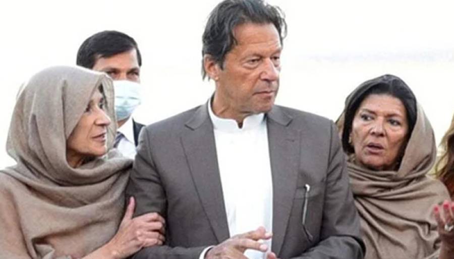 عمران خان کی بہنوں عظمیٰ خان اور علیمہ خان کی پی ٹی آئی کے گرفتار کارکنوں سے ملاقات 