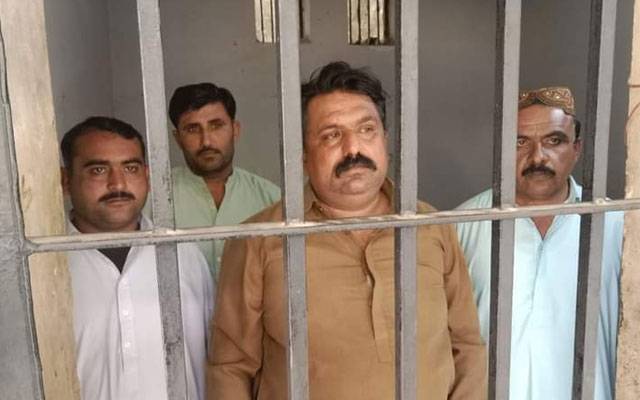 پاکستانی کرکٹرز سے رشوت لینے والے 4 پولیس اہلکار گرفتار