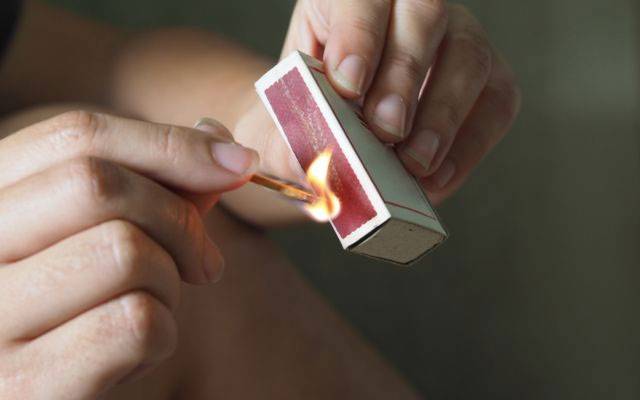 مغل پورہ،ذہنی مریض کی خود کو آگ لگانے کی کوشش