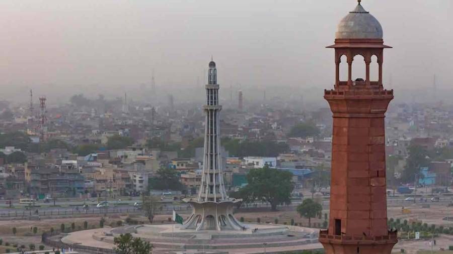 سموگ کے بادل چھٹ گئے، فضائی آلودگی کے اعتبار سے لاہور چوتھے نمبر پر آ گیا