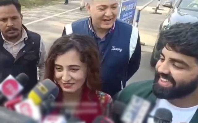 پاکستانی خاتون جویریہ خانم واہگہ بارڈر کے راستے بھارت پہنچ گئیں
