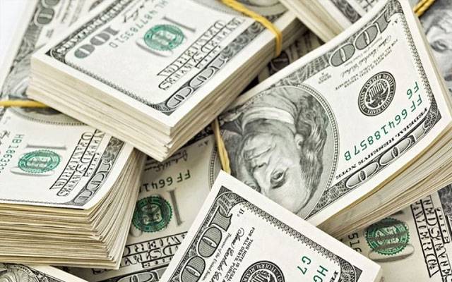 انٹر بینک کے بعد اوپن مارکیٹ میں بھی ڈالر سستا ہو گیا