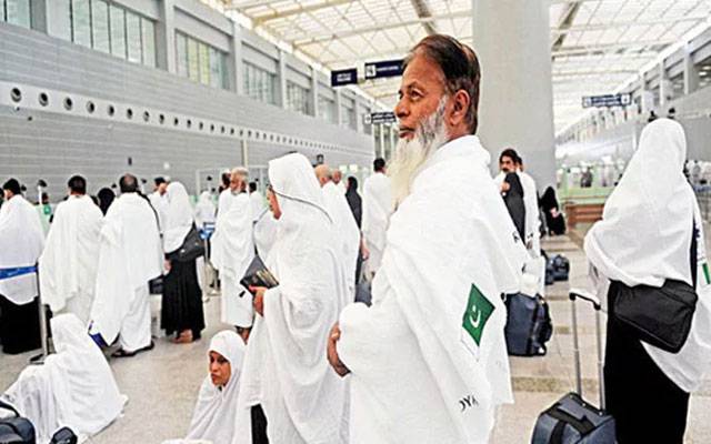 وزارت مذہبی امور نے عازمین حج کیلئے کورونا ویکسین کی شرط ختم کردی