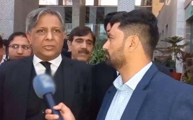 ملک کے موجودہ قانون اور  آئین کے مطابق نواز شریف کی تاحیات نا اہلی ختم ہو چکی ہے، اعظم نذیر تارڑ
