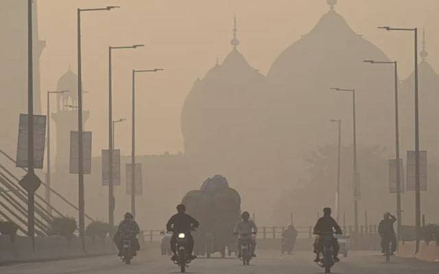 لاہورآلودگی کےاعتبارسےدنیابھرمیں تیسرےنمبرپرآگیا
