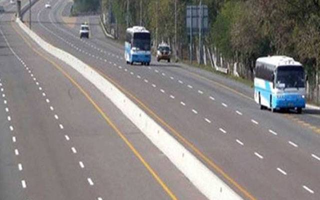 حد نگاہ میں بہتری آنے پر موٹر وے کو عام ٹریفک کیلئے کھول دیا گیا