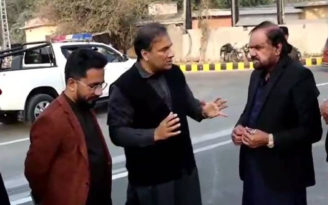 کمشنر لاہور و ڈی جی ایل ڈی اے محمد علی رندھاوا کا خالد بٹ چوک کا دودہ