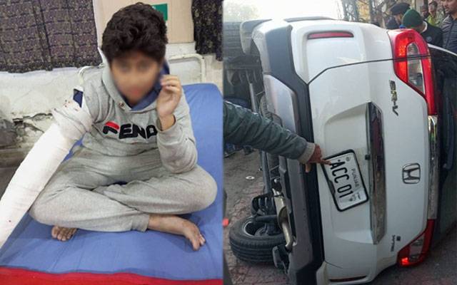 Underage car driver, Rikshaw accident, road accident, reckless driving, rash driving, Lahore traffic mess, City42