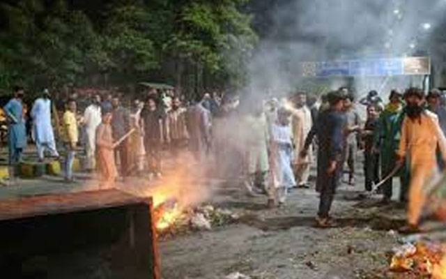عسکری ٹاور حملہ اور جلاؤ گھیراؤ کیس؛ 3 نئے ملزمان کی شناخت ہو گئی