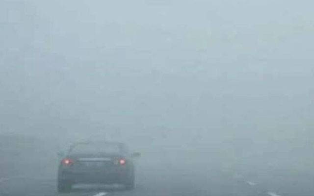  لاہور سے ملتان موٹروے ایم تھری دھند کی وجہ سے بند 