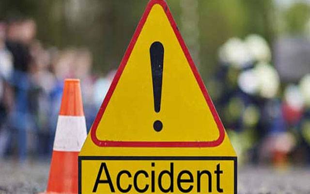 اسلام آباد:  ایکسپریس وے پر خوفناک ٹریفک حادثہ چار زندگیاں نگل گیا، 5زخمی