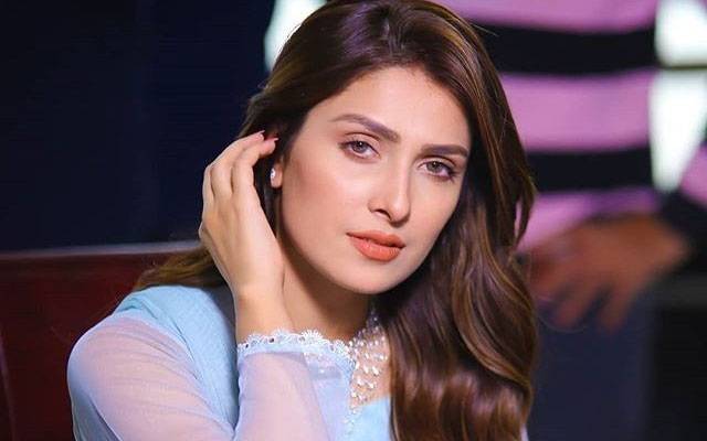 عائزہ خان بال بال بچ گئیں