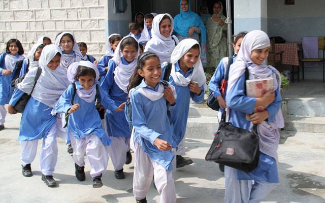 پنجاب کے تعلیمی اداروں میں موسم سرما کی تعطیلات میں اضافہ ہو گا یا نہیں؟
