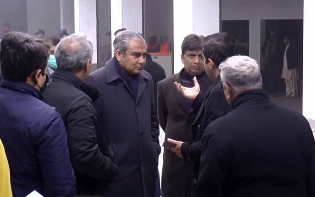 محسن نقوی نے پی آئی سی اورسروسز ہسپتال  کی اپ گریڈیشن مکمل کرنے کی ڈیڈ لائن دیدی